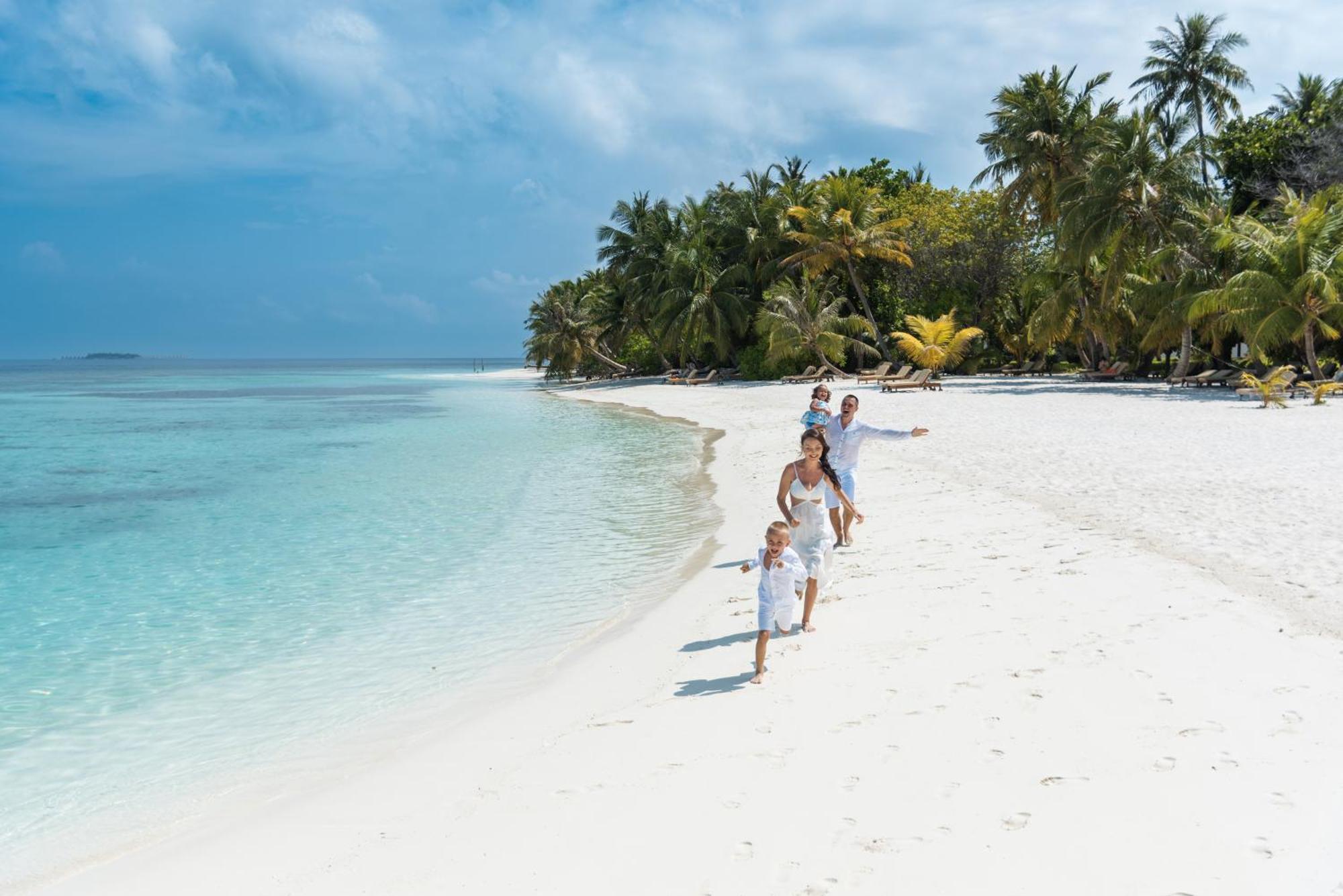 Bandos Island Bandos Maldives - One Way Transfer Free For Stays From 1St May Till 30Th Sept 2025 For Bookings From 16 Apr 2025 מראה חיצוני תמונה